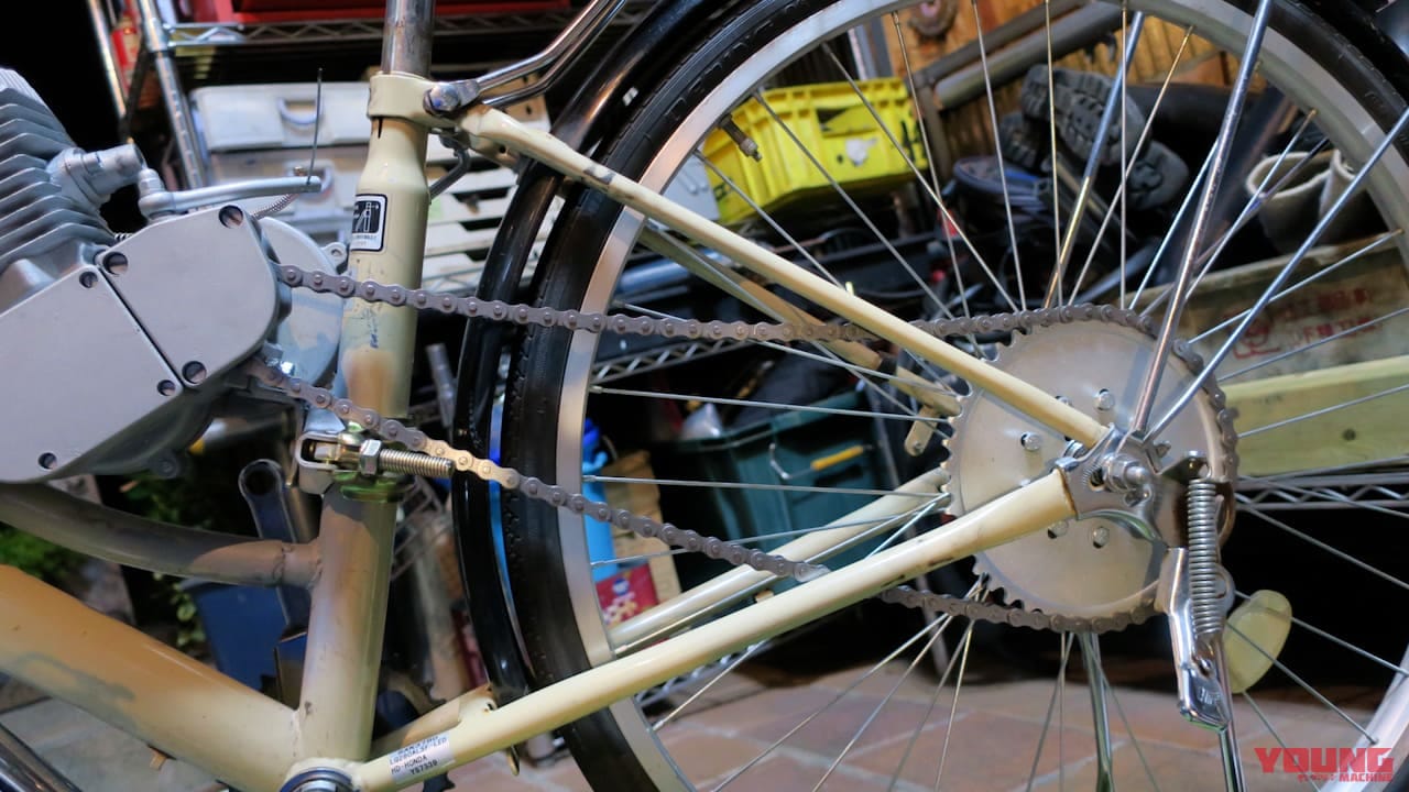 |中国製エンジンでママチャリをオートバイに! 2本チェーンは外観がシュールすぎ?〈自作モペット製作記 #7〉