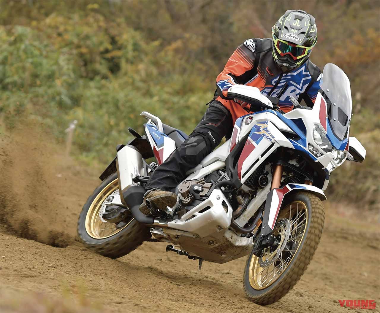 テールスライドイメージ|Q17:「トラクションコントロール」って何だ? どんな時に役立つ?【30秒でわかる! バイクの疑問】