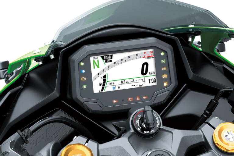 ZX-25RR登場!! カワサキ新型「ニンジャZX-25R／RR」はメーター変更 