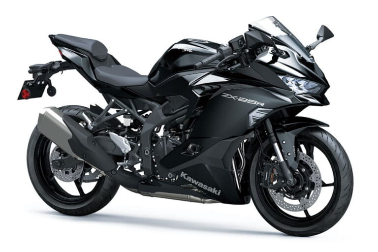 カワサキ|ニンジャZX-25R|インドネシア仕様|ホンダ対カワサキの覇権争いが再燃! 新型「CBR250RR」vs「ニンジャZX-25RR」を比較