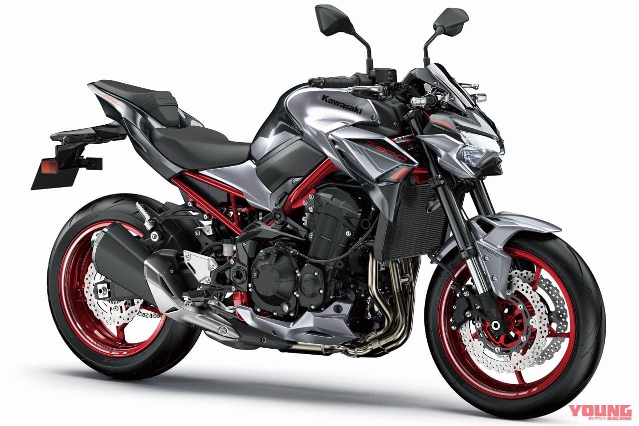 KAWASAKI Z900|最新相場もわかる! 人気バイク歴代モデル図鑑:カワサキZ900【銀×赤登場の2023年モデル】