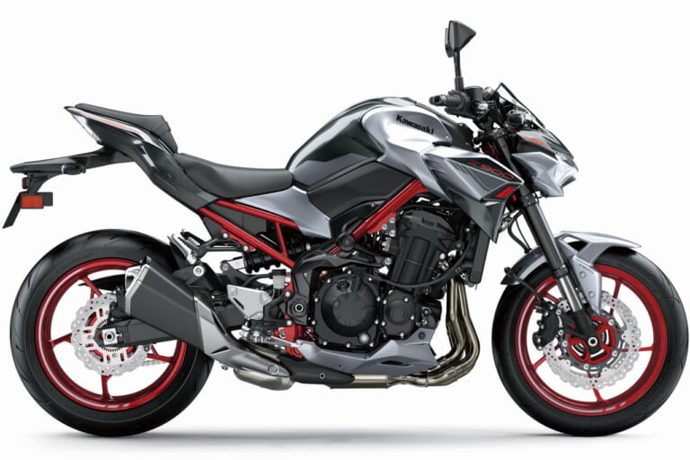 KAWASAKI Z900|最新相場もわかる! 人気バイク歴代モデル図鑑:カワサキZ900【銀×赤登場の2023年モデル】
