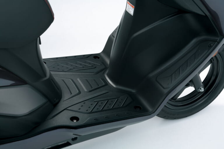 スズキ|バーグマンストリート125EX|欧州仕様|スズキ新型車「バーグマンストリート125EX」登場! 欧州で原付二種スクーター×3車が揃い踏み