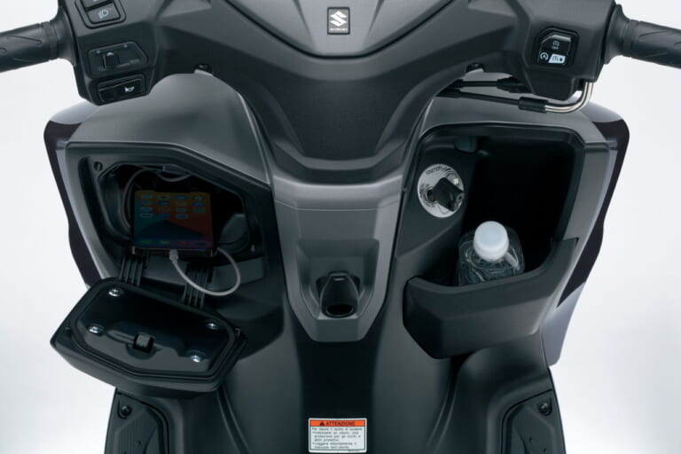 スズキ|バーグマンストリート125EX|欧州仕様|スズキ新型車「バーグマンストリート125EX」登場! 欧州で原付二種スクーター×3車が揃い踏み