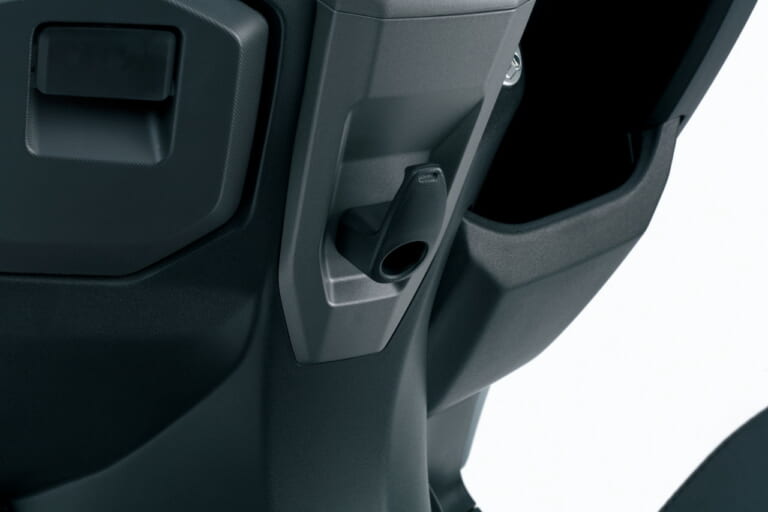 スズキ|バーグマンストリート125EX|欧州仕様|スズキ新型車「バーグマンストリート125EX」登場! 欧州で原付二種スクーター×3車が揃い踏み