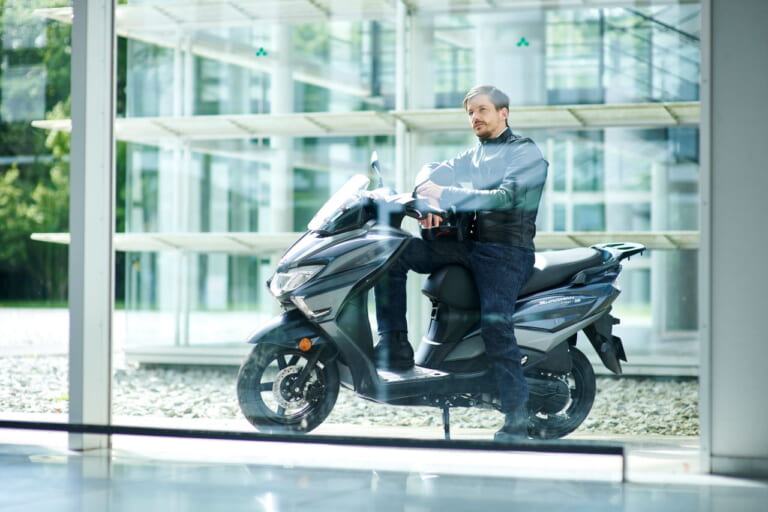 スズキ|バーグマンストリート125EX|欧州仕様|スズキ新型車「バーグマンストリート125EX」登場! 欧州で原付二種スクーター×3車が揃い踏み