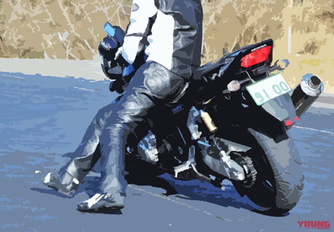 Q25:「腰で押す」? 重く感じない取り回し方を教えて!【30秒でわかる! バイクの疑問】