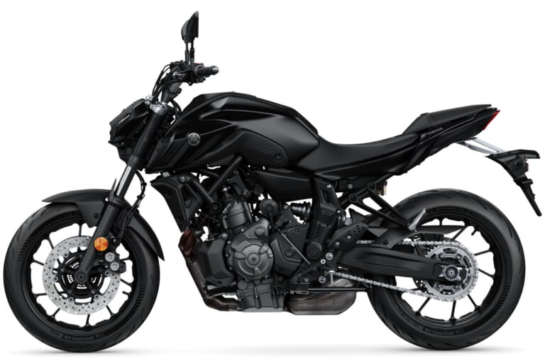 ヤマハ|MT-07|欧州仕様|2023年モデル|ヤマハ新型「MT-07」登場! クイックシフター対応&スマホ連動TFTフルカラーメーター採用【欧州】