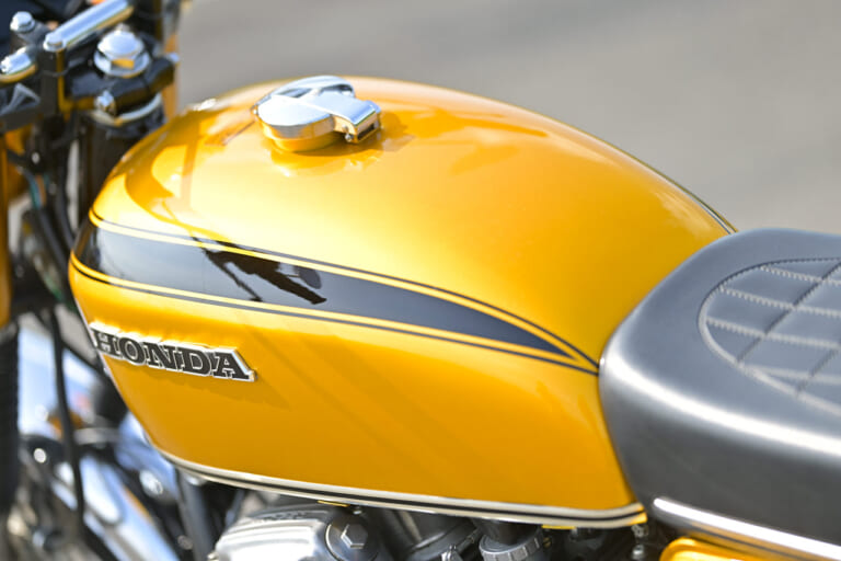 HONDA CB750FOUR|丸山浩の絶版バイク試乗フォト RZ350/GSX1100Sカタナ/CB750フォア【絶版バイクの最新事情】