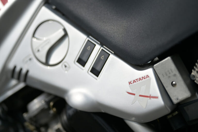 SUZUKI GSX1100S KATANA