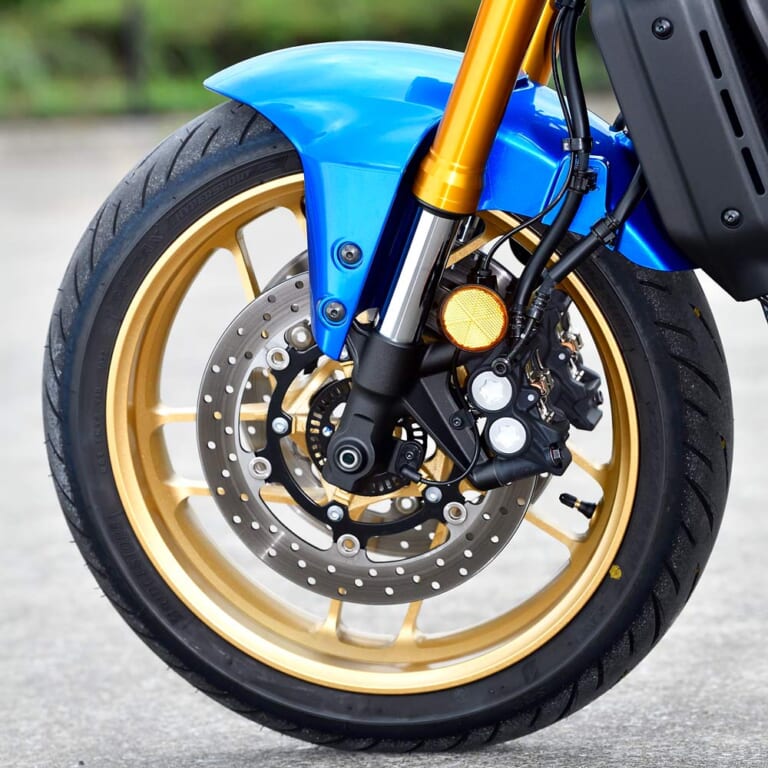 YAMAHA XSR900|ヤマハXSR900:最新国産大型ネオクラ比較試乗インプレ【これがヤマハ流ネオクラシックの回答だ!】