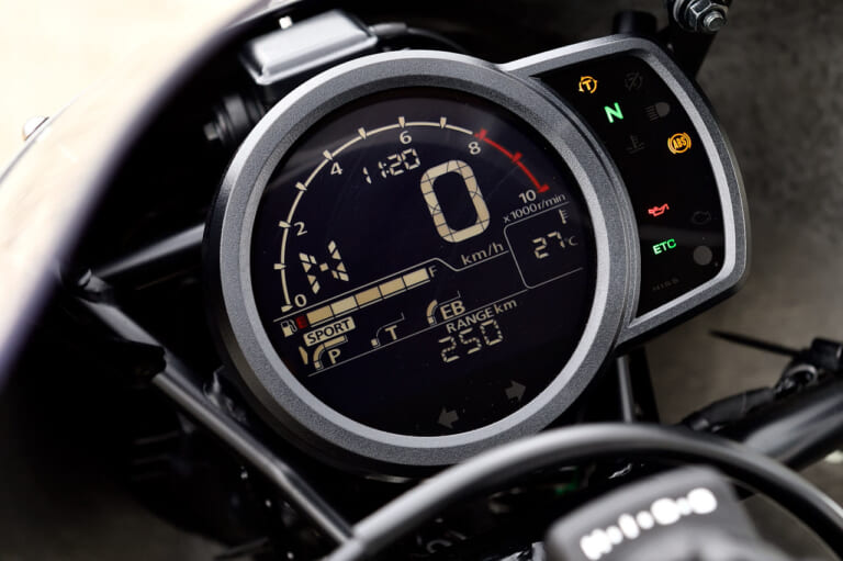 HONDA HAWK11|ホンダ ホーク11:最新国産大型ネオクラ比較試乗インプレ【ホンダ流のネオクラはカフェレーサー! 味わいを技術で再現】