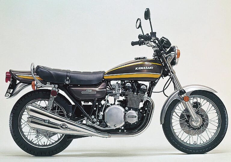 KAWASAKI Z1|カワサキZ900RS:最新国産大型ネオクラ比較試乗インプレ【連綿と続くZの血統。不変こそが最大の武器】