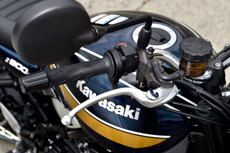 KAWASAKI Z900RS|カワサキZ900RS:最新国産大型ネオクラ比較試乗インプレ【連綿と続くZの血統。不変こそが最大の武器】