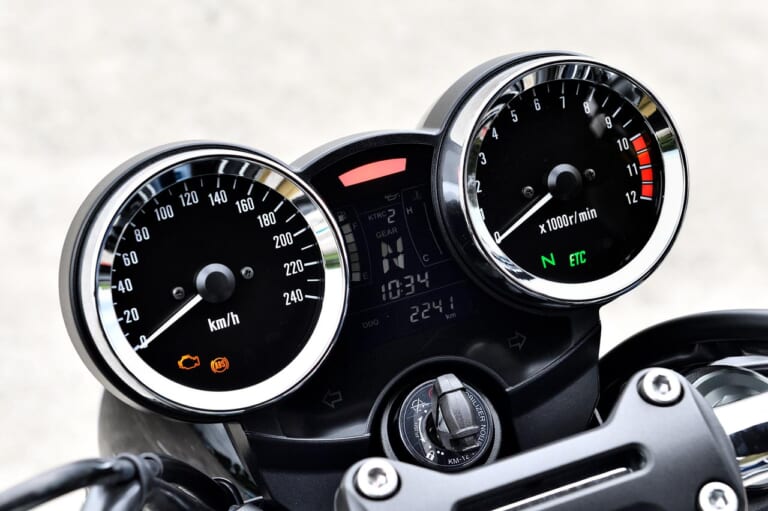 KAWASAKI Z900RS|カワサキZ900RS:最新国産大型ネオクラ比較試乗インプレ【連綿と続くZの血統。不変こそが最大の武器】