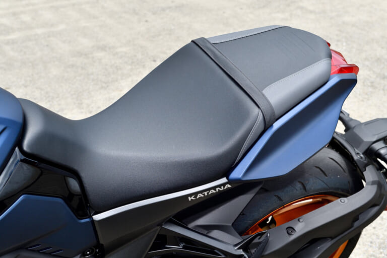SUZUKI KATANA|スズキKATANA:最新国産大型ネオクラ比較試乗インプレ【異形から伝説へ。その歴史は繰り返すのか?】