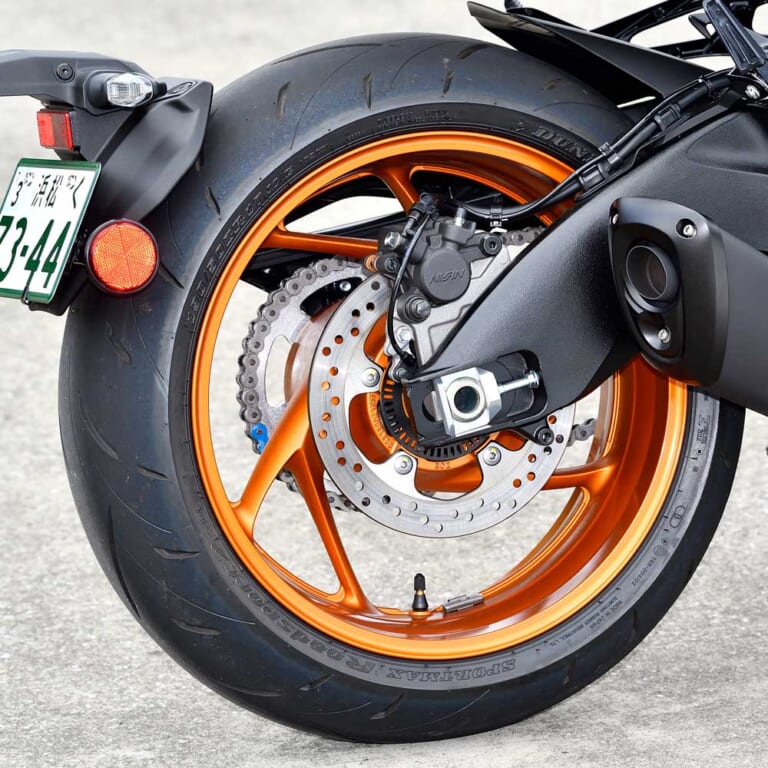 SUZUKI KATANA|スズキKATANA:最新国産大型ネオクラ比較試乗インプレ【異形から伝説へ。その歴史は繰り返すのか?】