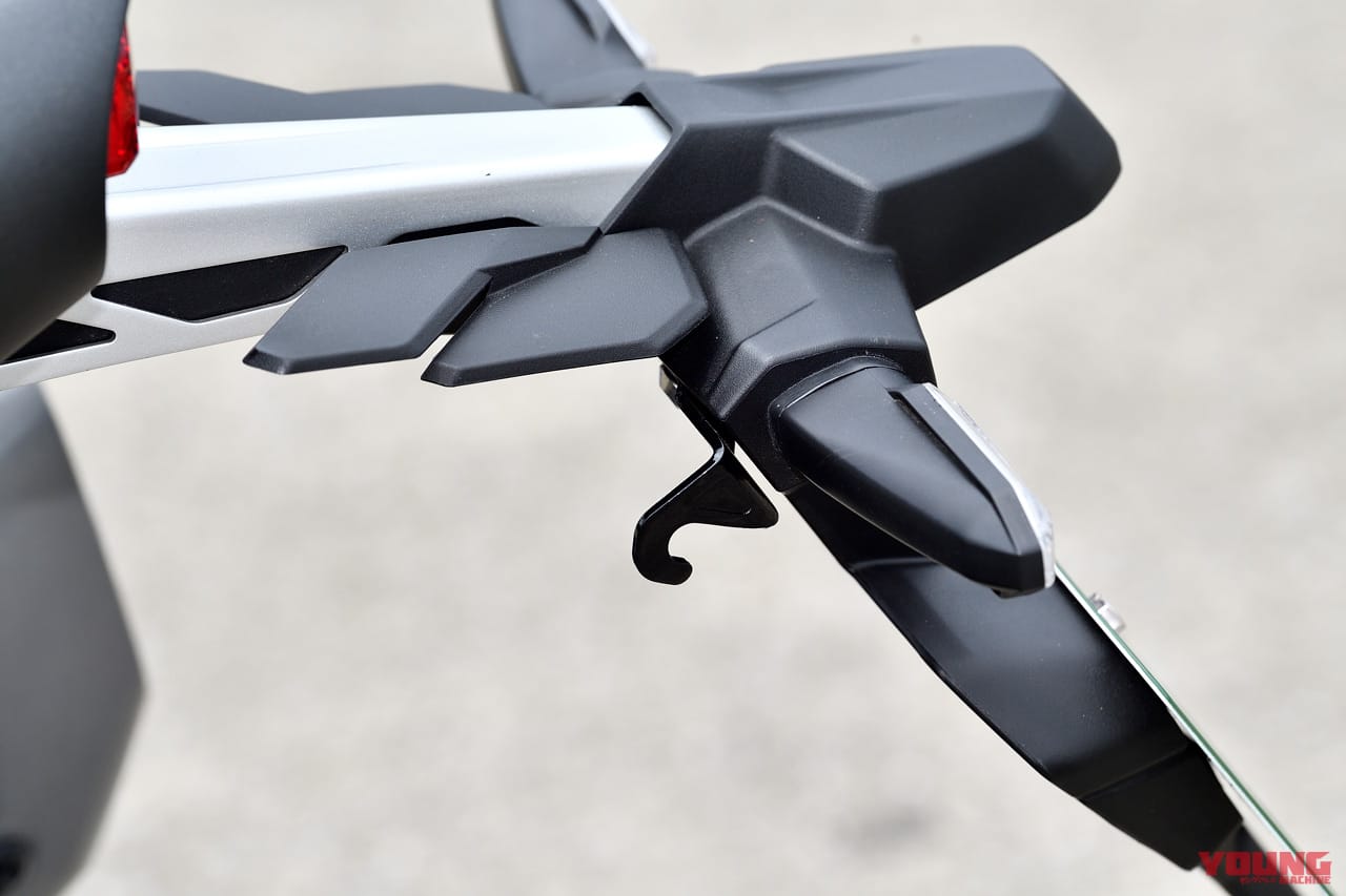 |ホンダ ホーク11:最新国産大型ネオクラ比較試乗インプレ【ホンダ流のネオクラはカフェレーサー! 味わいを技術で再現】