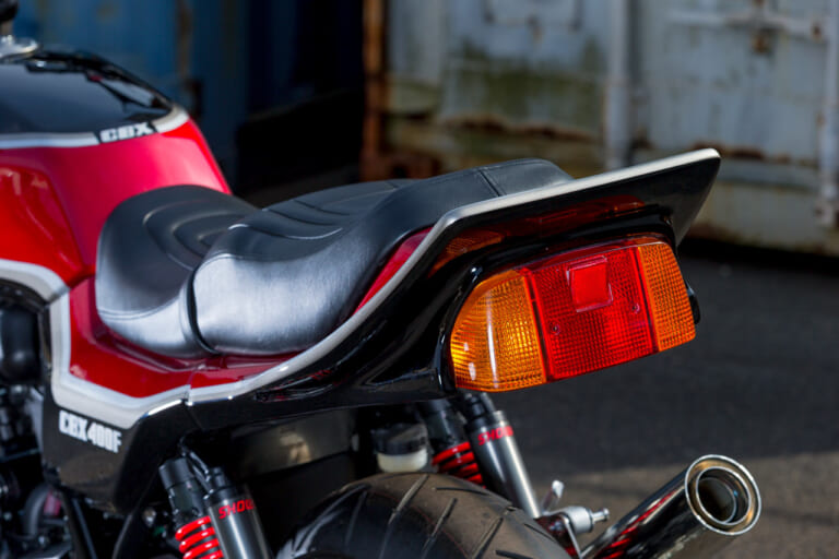 CB400SF|テールカウル|オリジナルCBXはいまや800万円級も…そこでレトロフィットという選択〈ベースはCB400SF!〉
