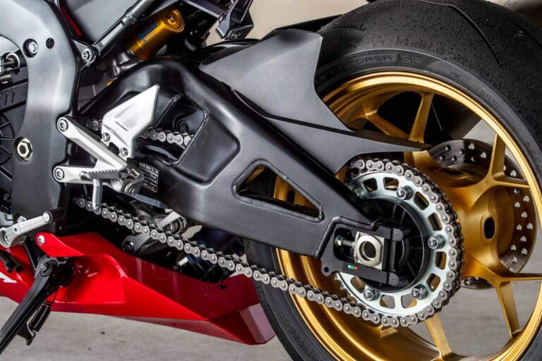 HONDA CBR1000RR-R FIREBLADE SP|ホンダ CBR1000RR-R FIREBLADE SP ディテール解説【スペックを落とさず新規制に対応】