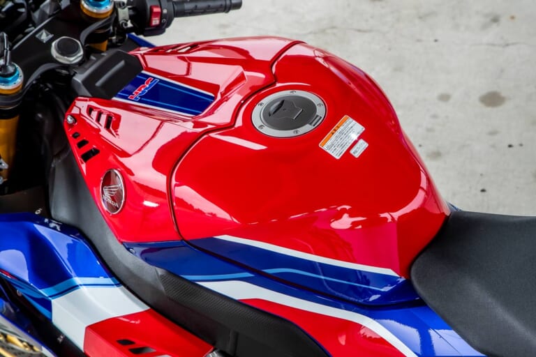 HONDA CBR1000RR-R FIREBLADE SP|ホンダ CBR1000RR-R FIREBLADE SP ディテール解説【スペックを落とさず新規制に対応】