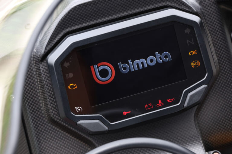 ビモータ KB4|メーター|ビモータ KB4 試乗インプレッション【軽さ! 短さ! が様々なメリットに直結!】