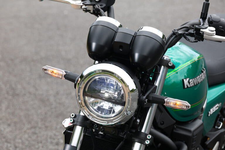 カワサキ Z650RS|ヘッドライトまわり|カワサキ Z650RS 試乗インプレ【回し切れる悦楽。令和版ザッパー】