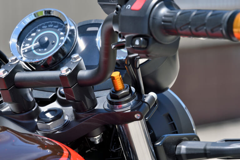 ベビーフェイス Z650RS|ベビーフェイス Z650RSカスタム【軽量ツインのネオクラシック系Z。黄金のSPLパーツが彩る】