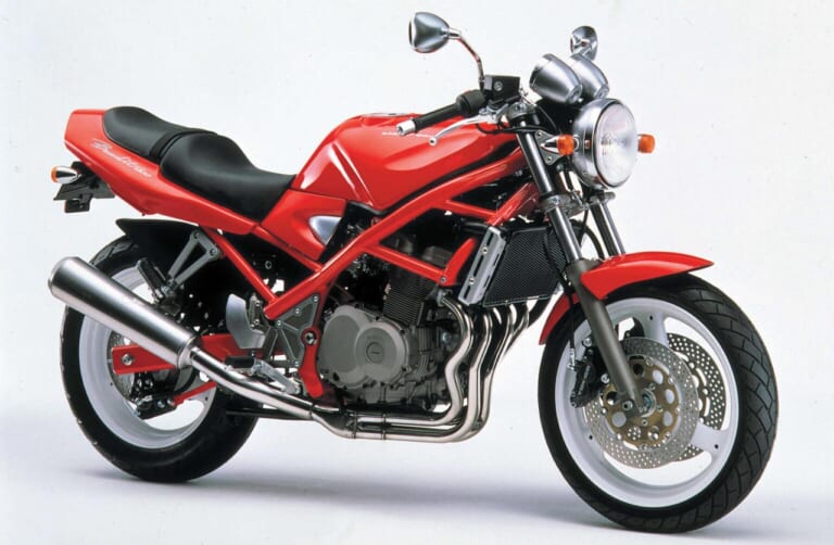 SUZUKI BANDIT400|「速さ」の次は「個性」だった。ゼファーの影で牙を研いだ、美しき400ccネイキッドたちの逆襲【400ccバイクの歴史:1980年代〜1990年前後】