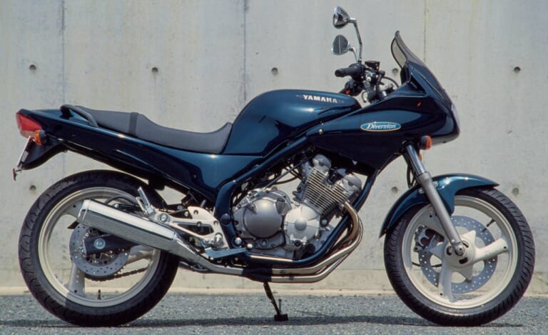 YAMAHA DIVERSION400|「速さ」の次は「個性」だった。ゼファーの影で牙を研いだ、美しき400ccネイキッドたちの逆襲【400ccバイクの歴史:1980年代〜1990年前後】