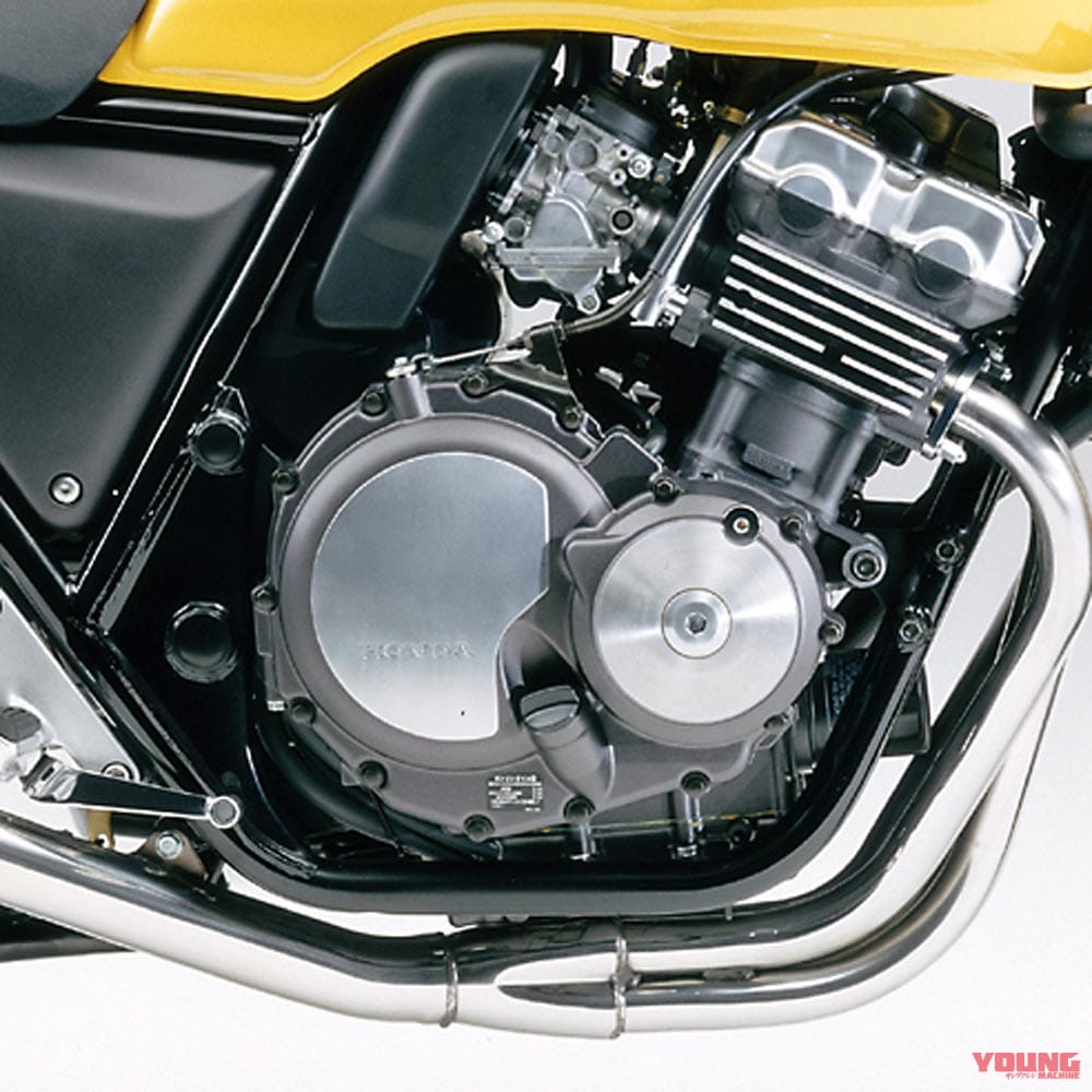 |王者ゼファーが震えた「本気」の反撃。CB400SF誕生と、400直4勢が繰り広げた空前のネイキッド大戦【400ccバイクの歴史:1990年代前半】