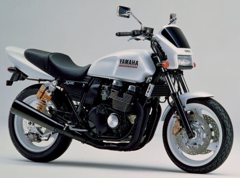 ’96 XJR400R II|1990年代後半のネイキッド進化論!ZRX・CB400SF Version R・インパルスSが追求した「スポーツ」の極致【400ccバイクの歴史】