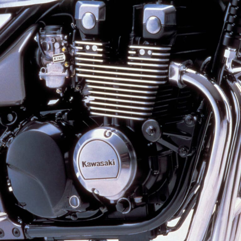 KAWASAKI ZEPHYR χ|エンジン|1990年代後半のネイキッド進化論!ZRX・CB400SF Version R・インパルスSが追求した「スポーツ」の極致【400ccバイクの歴史】