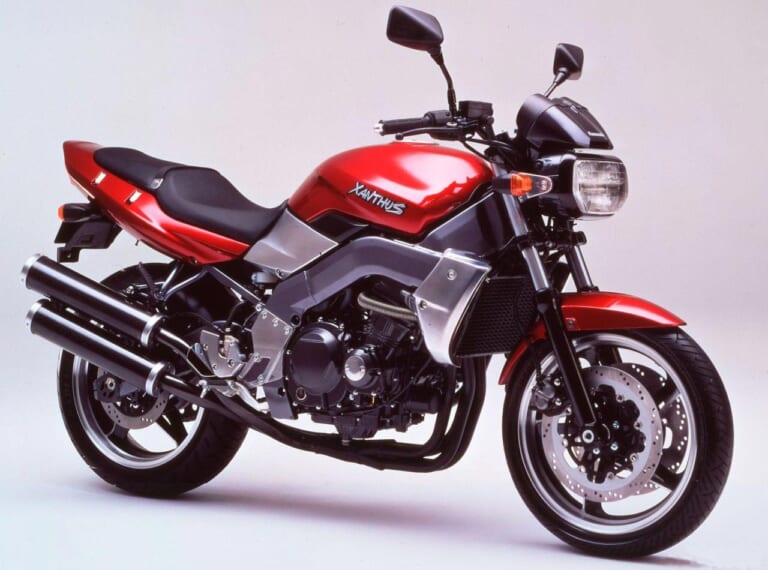 ’92 KAWASAKI XANTHUS|1990年代後半のネイキッド進化論!ZRX・CB400SF Version R・インパルスSが追求した「スポーツ」の極致【400ccバイクの歴史】
