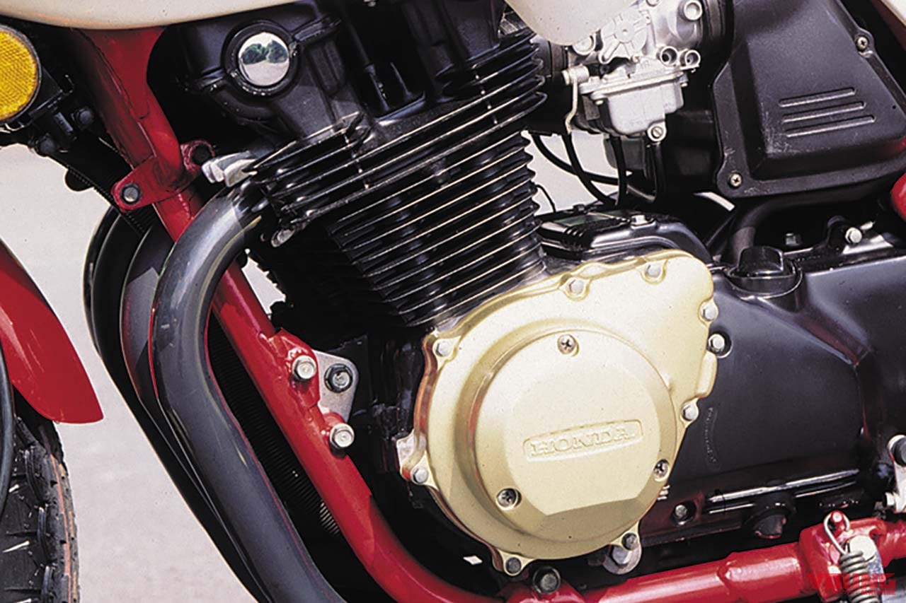 |「最速バイク戦国時代の幕開け」“R”を冠した市販車レーサー:1983 ホンダCB1100R【あの素晴らしい名車をもう一度】