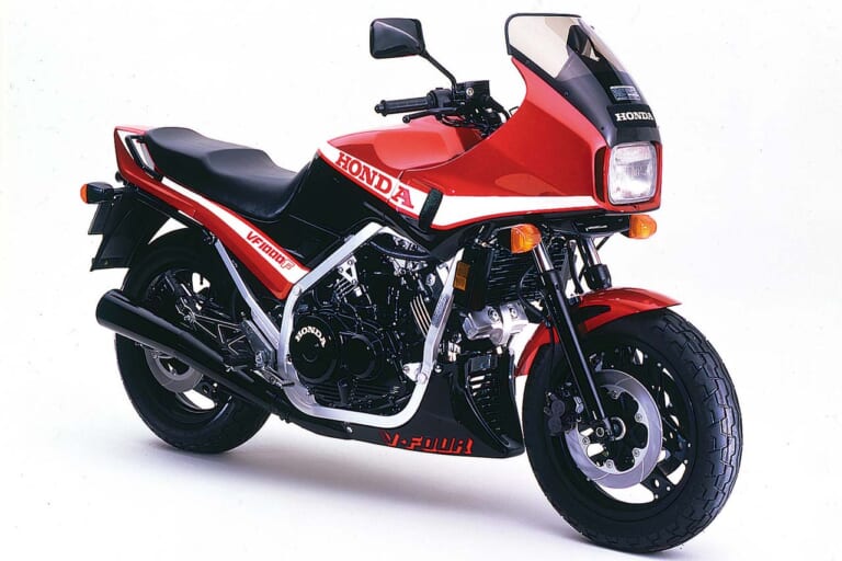 ホンダ VF1000F|「ホンダV4こそ最速」公道無敵を誇った水冷モデル:1984 ホンダVF1000R【あの素晴らしい名車をもう一度】