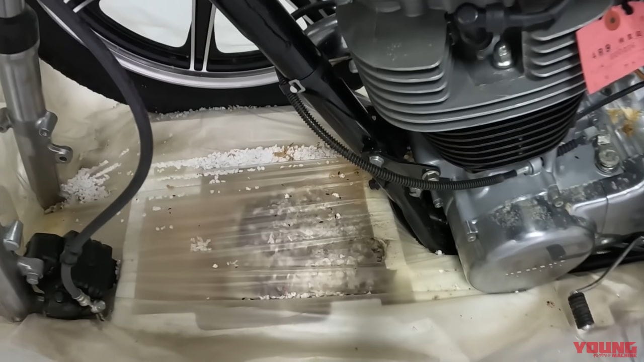 |43年前のヤマハのバイクを“箱入り新車”のままゲット! 待っていたのは…キー紛失と鬼キック?!