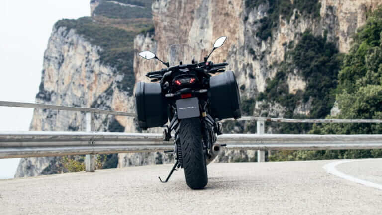 ヤマハ|トレーサー7 GT|欧州仕様|2023年モデル|日本でも欲しい! ヤマハ「トレーサー7/GT」がスマートフォン接続機能やブレーキ強化などアップデート【欧州】