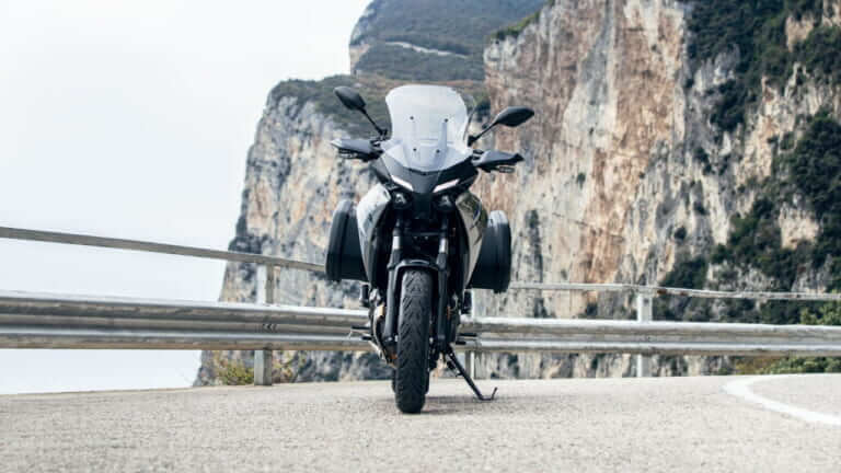 ヤマハ|トレーサー7 GT|欧州仕様|2023年モデル|日本でも欲しい! ヤマハ「トレーサー7/GT」がスマートフォン接続機能やブレーキ強化などアップデート【欧州】