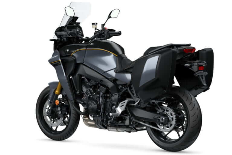 ヤマハ|トレーサー9 GT+|欧州仕様|2023年モデル|ヤマハ新型「トレーサー9GT+」登場! レーダー連動ブレーキ制御って?! 前車追従クルコン、7インチメーターも新装備【欧州】