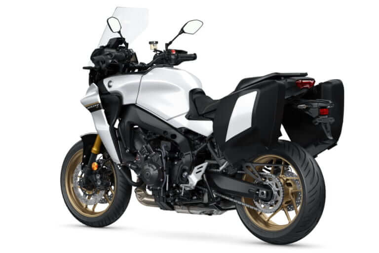 ヤマハ|トレーサー9 GT|欧州仕様|2023年モデル|ヤマハ新型「トレーサー9GT+」登場! レーダー連動ブレーキ制御って?! 前車追従クルコン、7インチメーターも新装備【欧州】