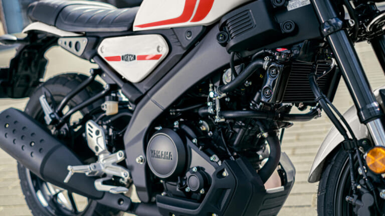 ヤマハ|XSR125|2023モデル|待望の原付二種「ヤマハXSR125」に3つの新色登場! このカラーで日本にも導入か!?