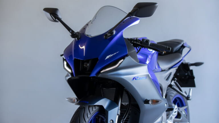 ヤマハ|R125|YZF-R125|欧州仕様|2023年モデル|ヤマハ新型「R125(YZF-R125)」登場! R7顔でトラコン、スマホ連動カラーメーターを装備【欧州】