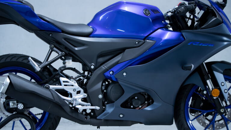 ヤマハ|R125|YZF-R125|欧州仕様|2023年モデル|ヤマハ新型「R125(YZF-R125)」登場! R7顔でトラコン、スマホ連動カラーメーターを装備【欧州】
