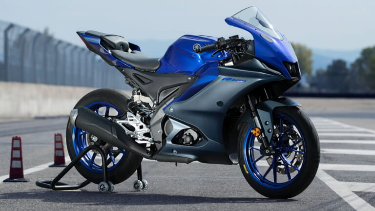 ヤマハ|R125|YZF-R125|欧州仕様|2023年モデル|ヤマハ新型「R125(YZF-R125)」登場! R7顔でトラコン、スマホ連動カラーメーターを装備【欧州】