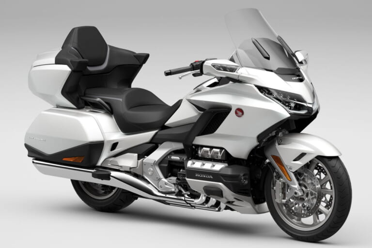 ホンダ|ゴールドウイング ツアー|2023年モデル|ホンダが「ゴールドウイング ツアー」をマイナーチェンジ、新排出ガス規制に適合し新色を設定して2/16発売