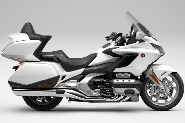 ホンダ|ゴールドウイング ツアー|2023年モデル|ホンダが「ゴールドウイング ツアー」をマイナーチェンジ、新排出ガス規制に適合し新色を設定して2/16発売