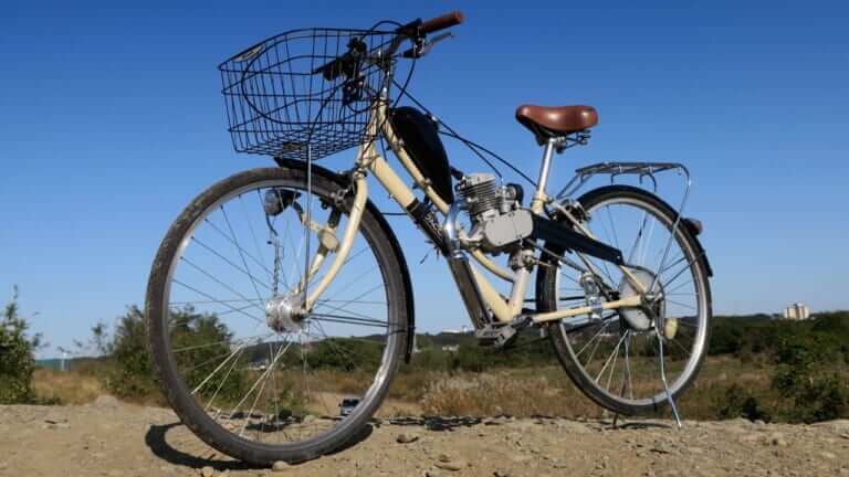 自作モペット製作記 #9|【最終回】改造ママチャリ、中国製エンジンを積んで大疾走! クローズドコースにて走行試験〈自作モペット製作記 #9〉