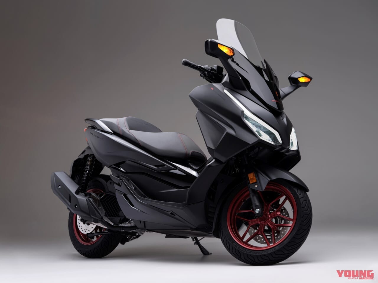 欧州にも新型「フォルツァ」が登場! ホンダさん、次は日本ですよね?!