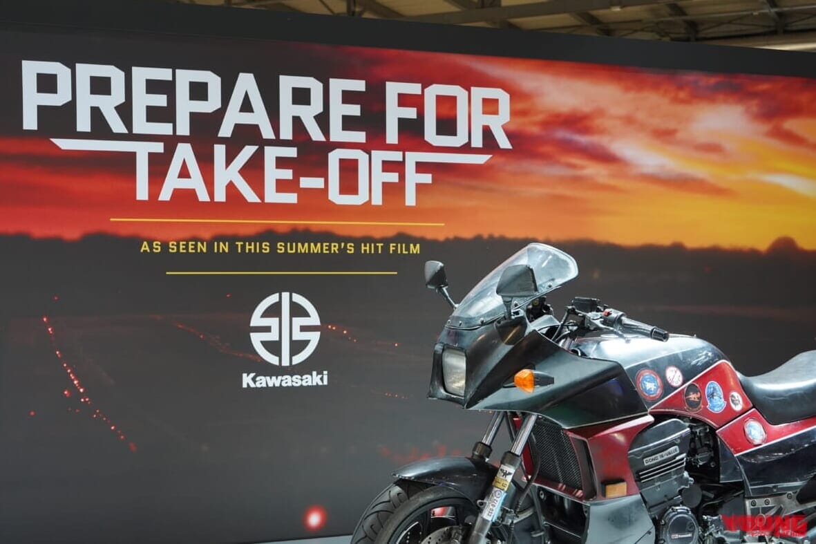|まさかのGPz900R復活!? EICMAで展示のトップガン仕様に「離陸に備えよ」の超意味深メッセージ!!
